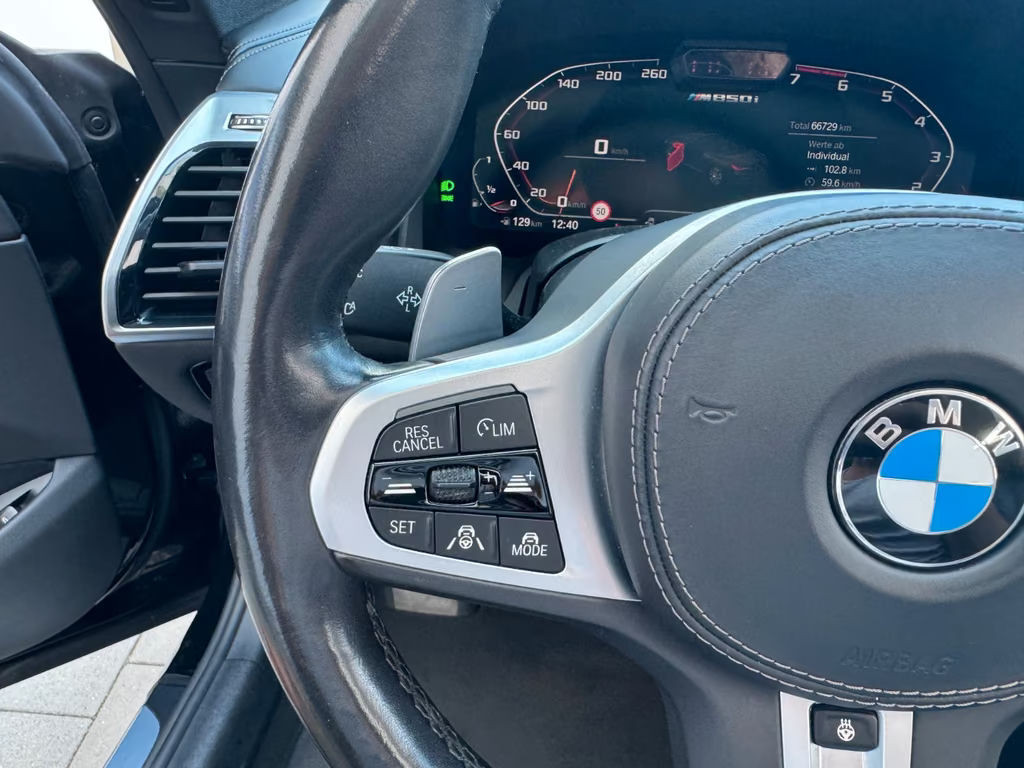 BMW M850