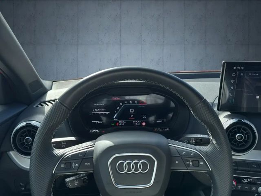 Audi SQ2