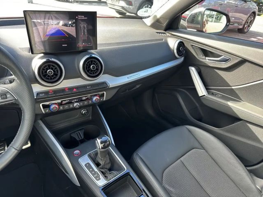 Audi SQ2