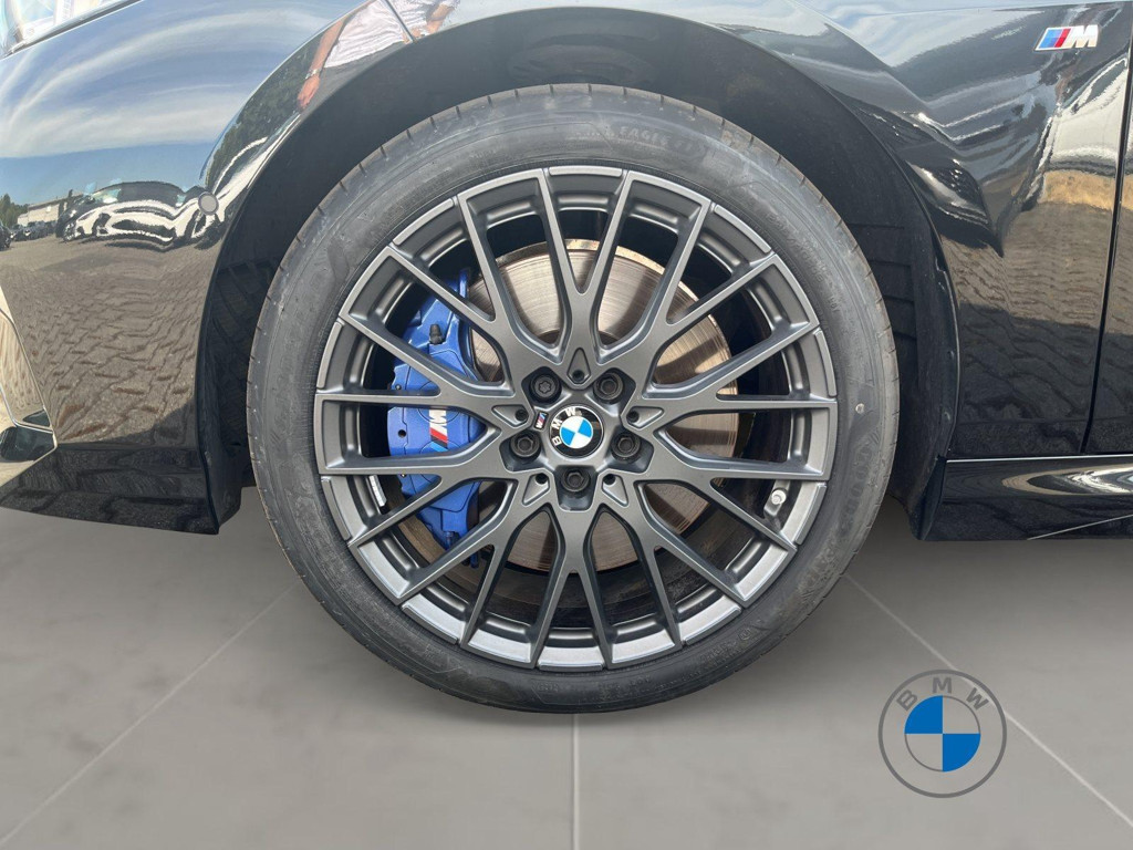BMW M235