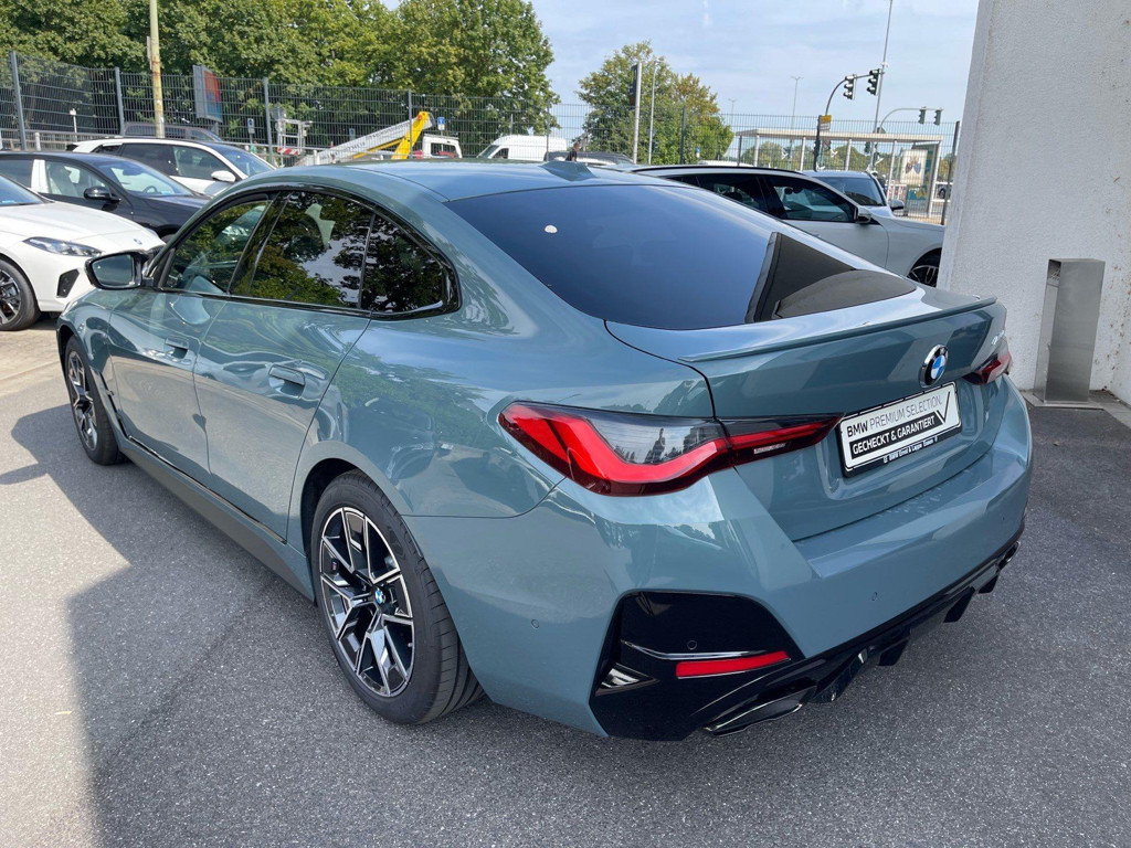 BMW M440