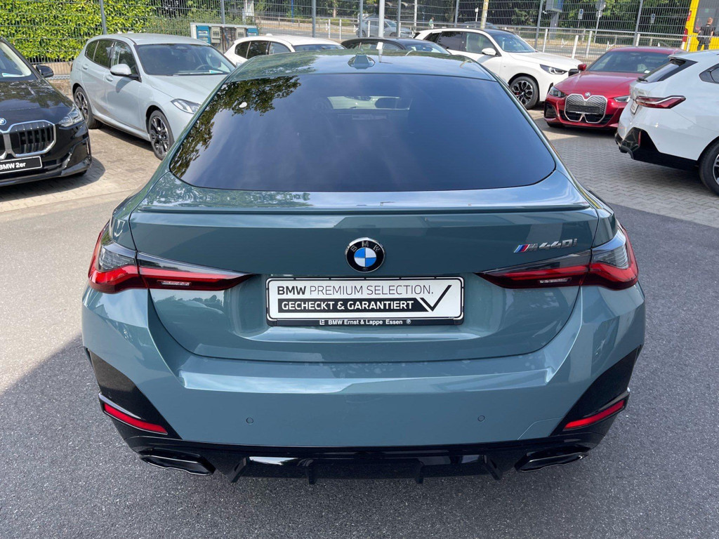 BMW M440