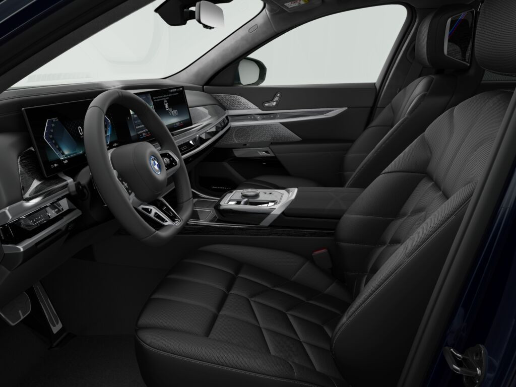 BMW i7