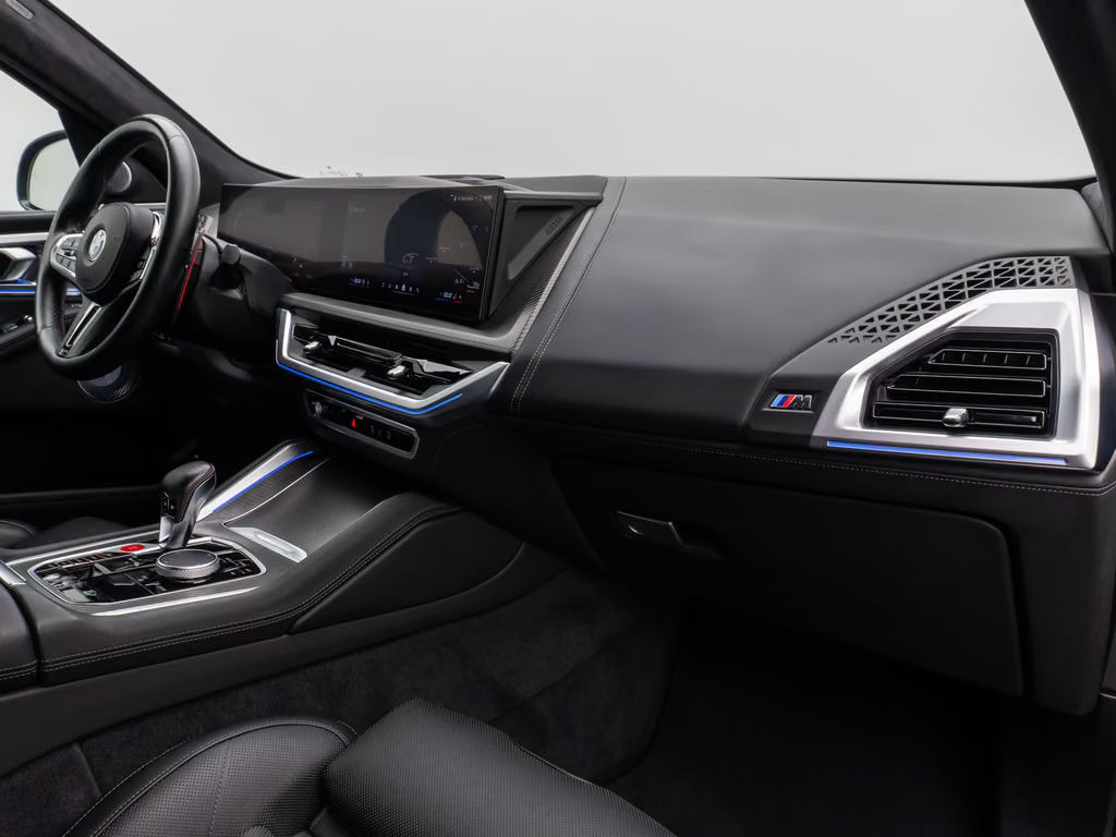 BMW XM