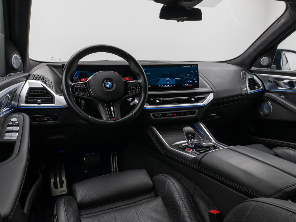 BMW XM