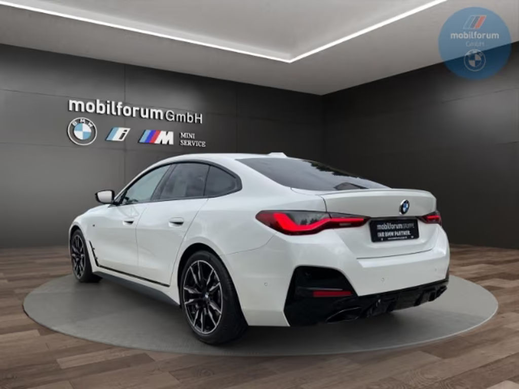 BMW M440