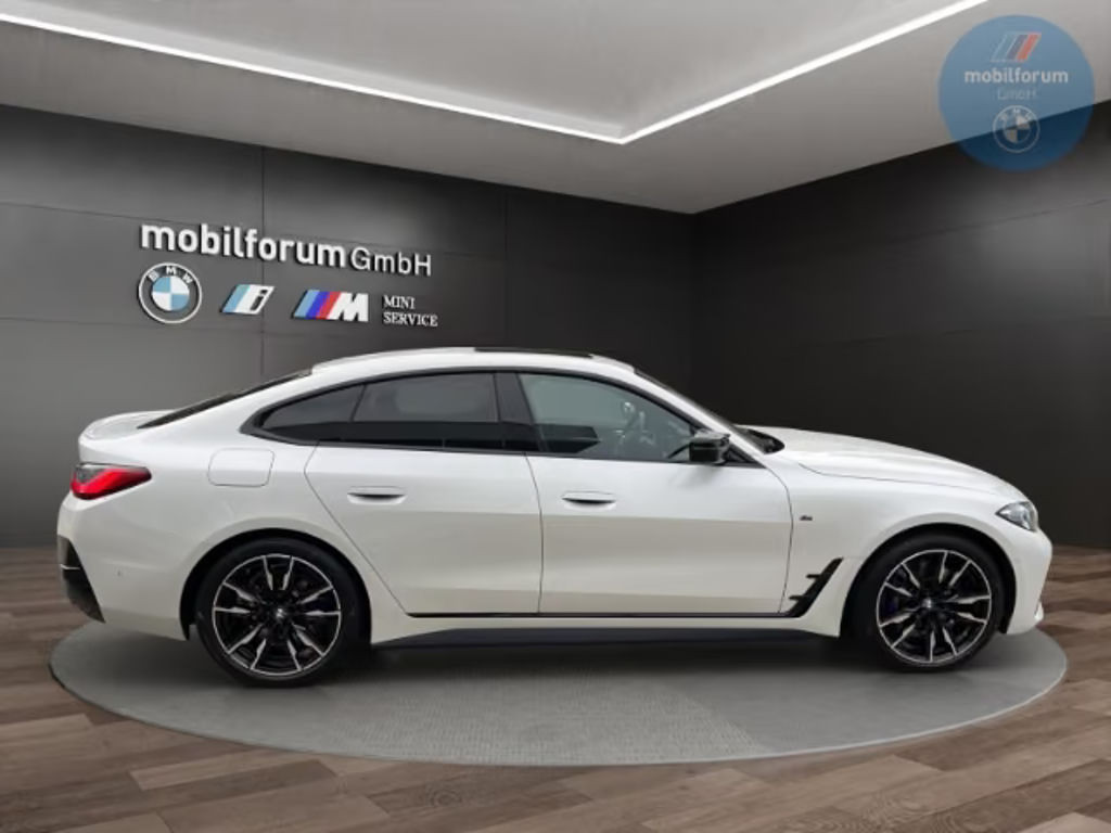 BMW M440