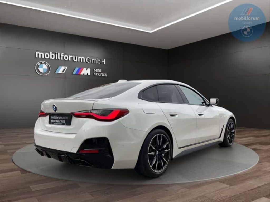 BMW M440