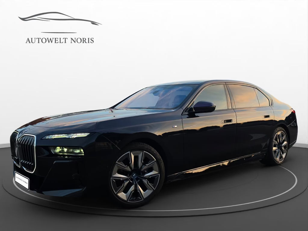BMW i7