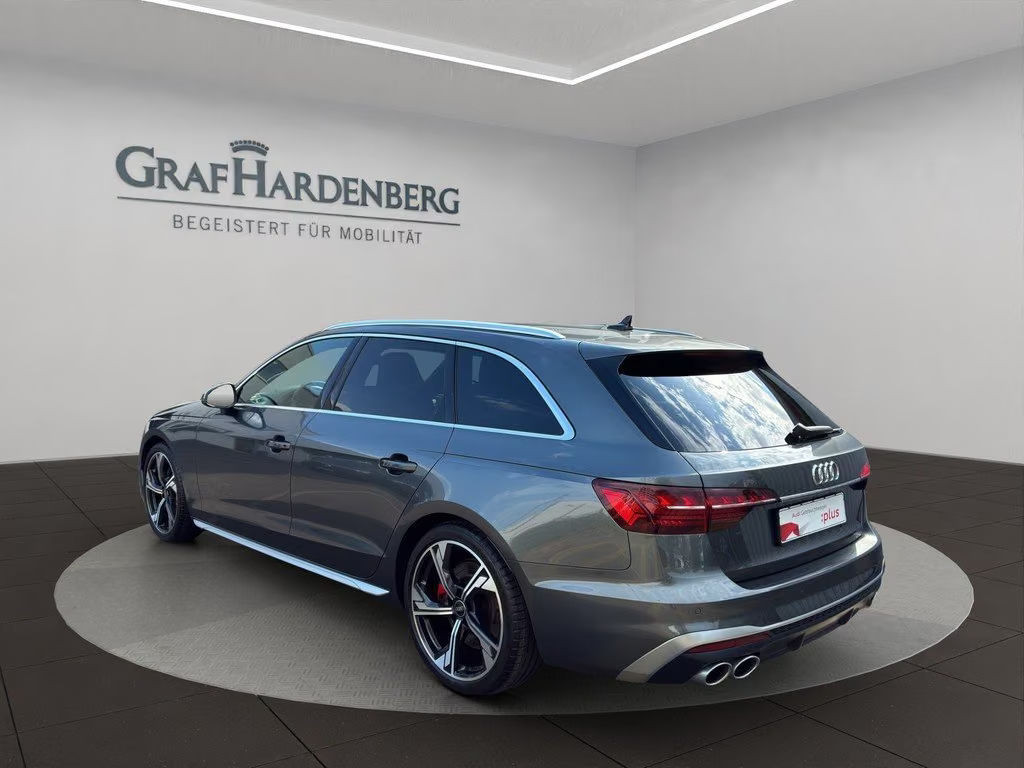 Audi S4