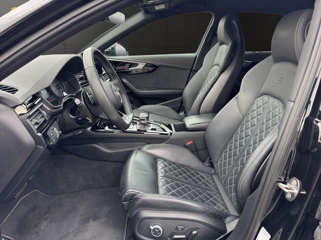 Audi S4