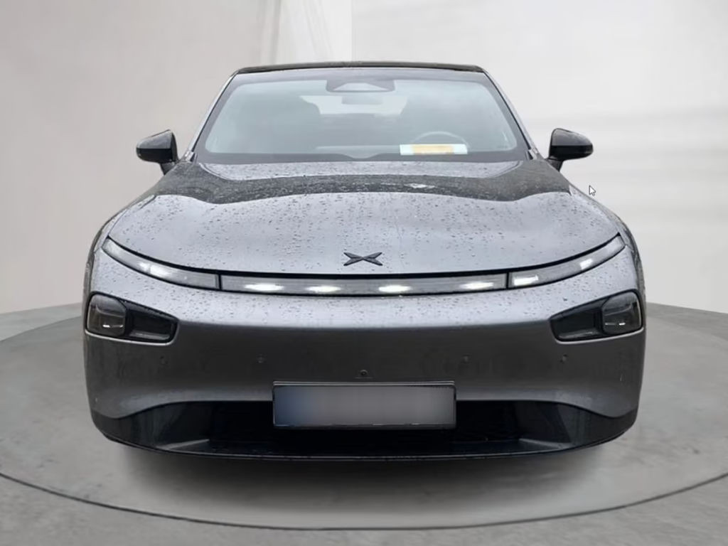 Xpeng P7