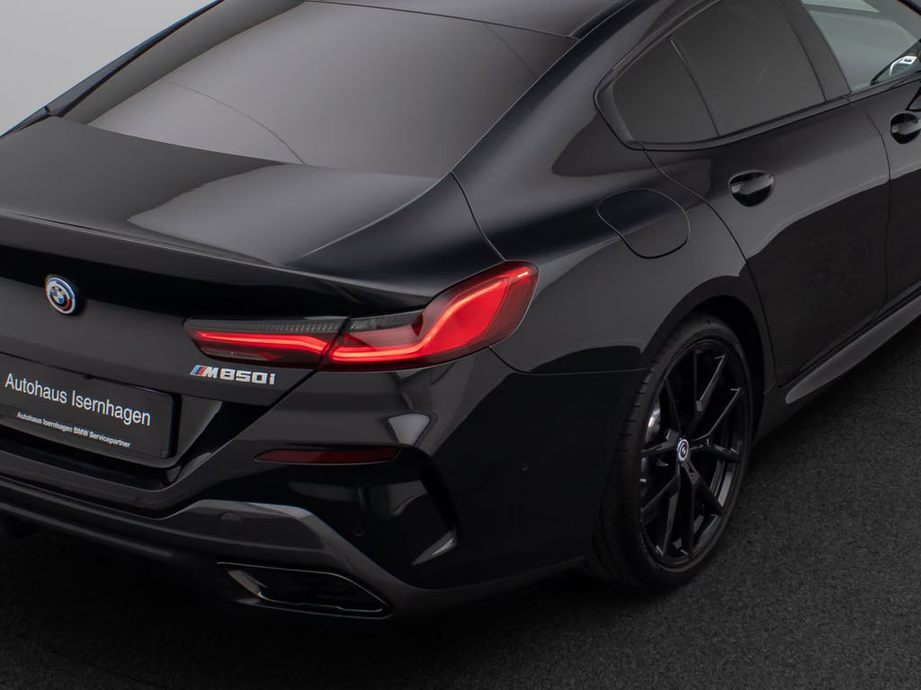 BMW M850