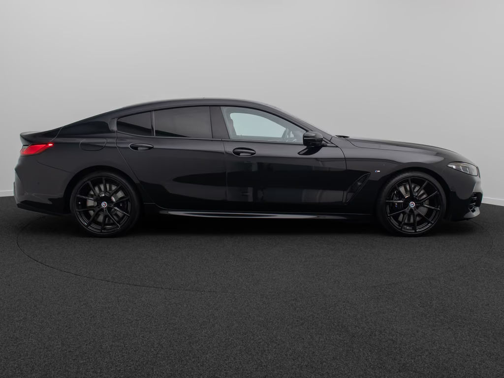 BMW M850