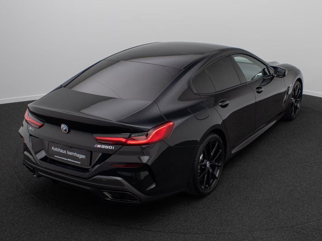 BMW M850