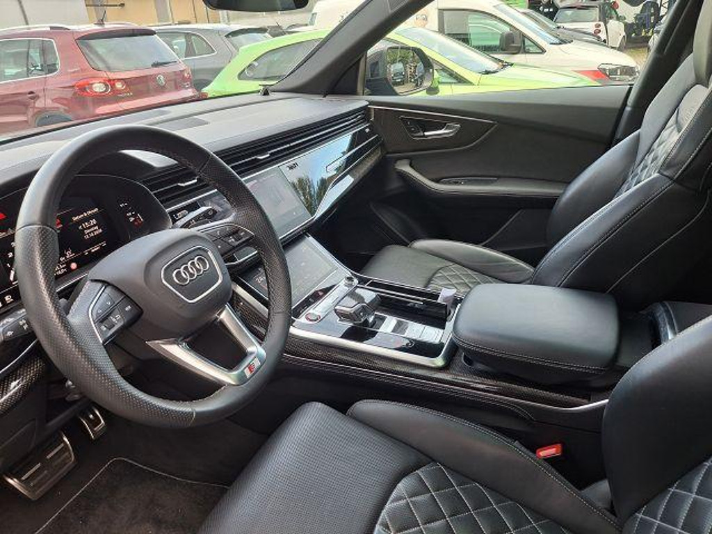 Audi SQ8
