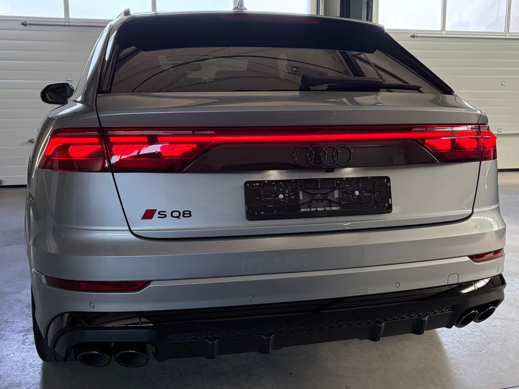 Audi SQ8
