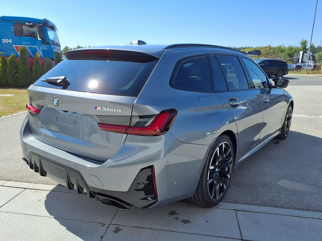 BMW M340