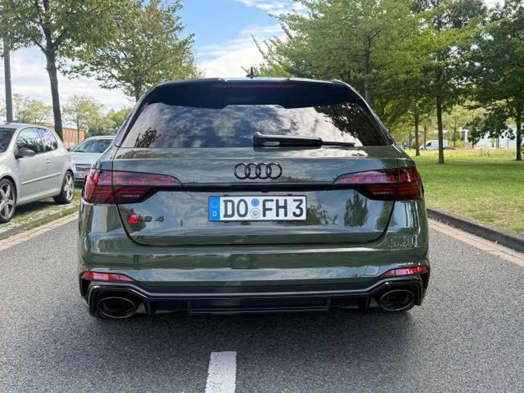 Audi RS4