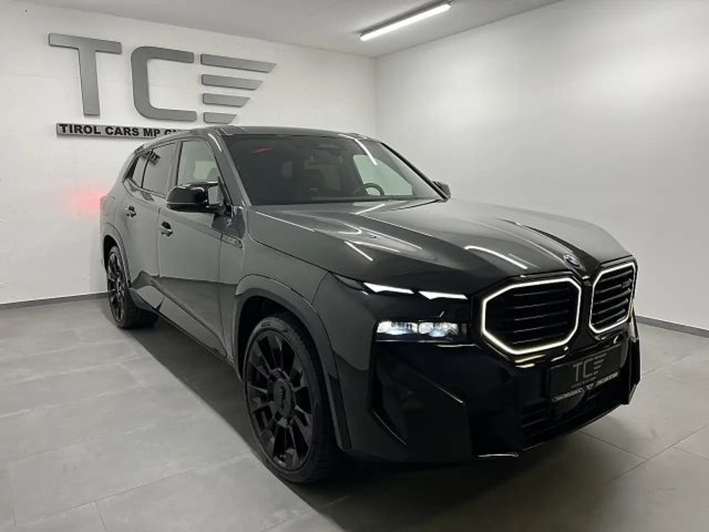 BMW XM