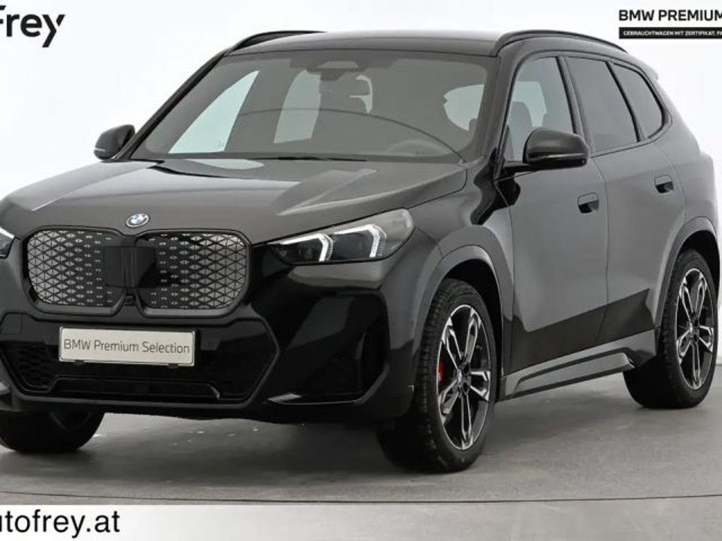 BMW iX1 xDrive30