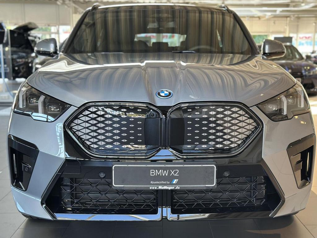 BMW iX2