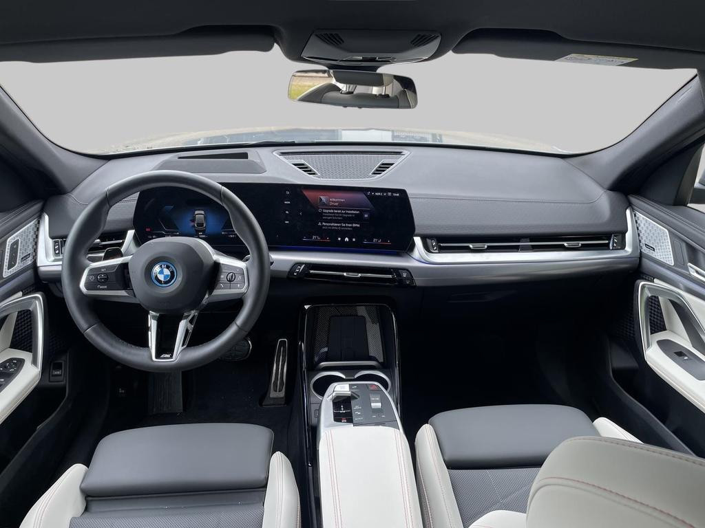 BMW iX2