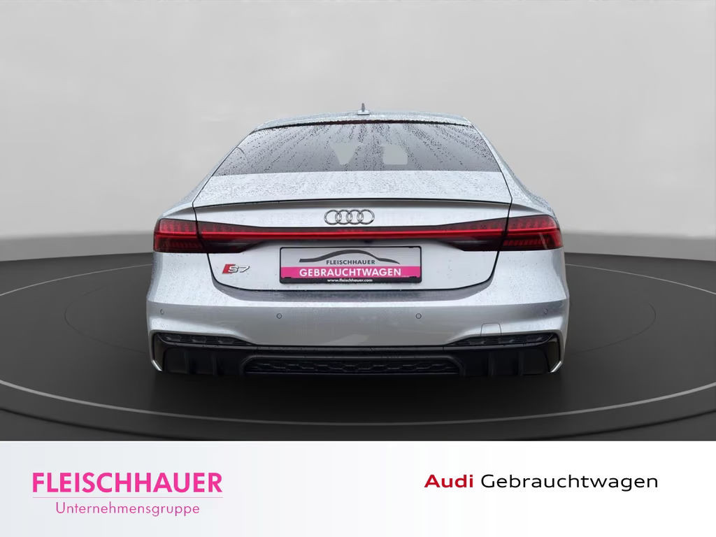 Audi S7