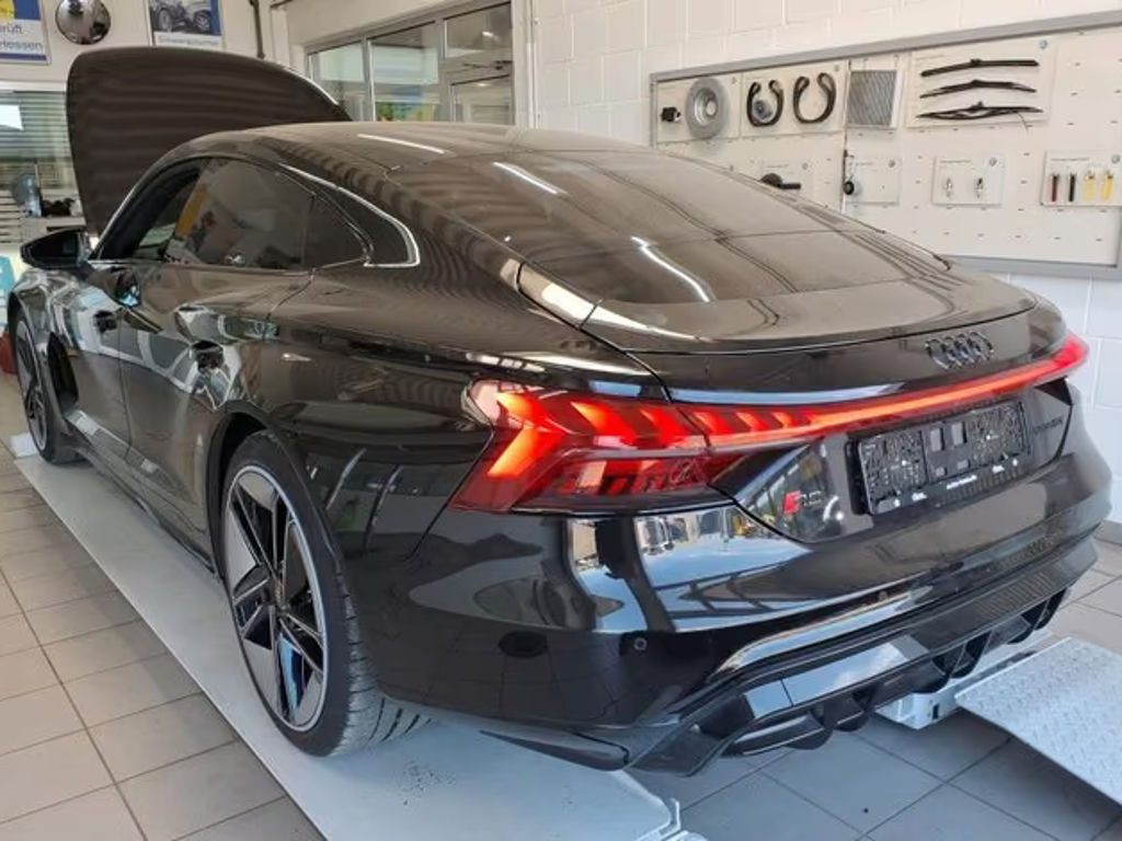Audi RS e-tron GT