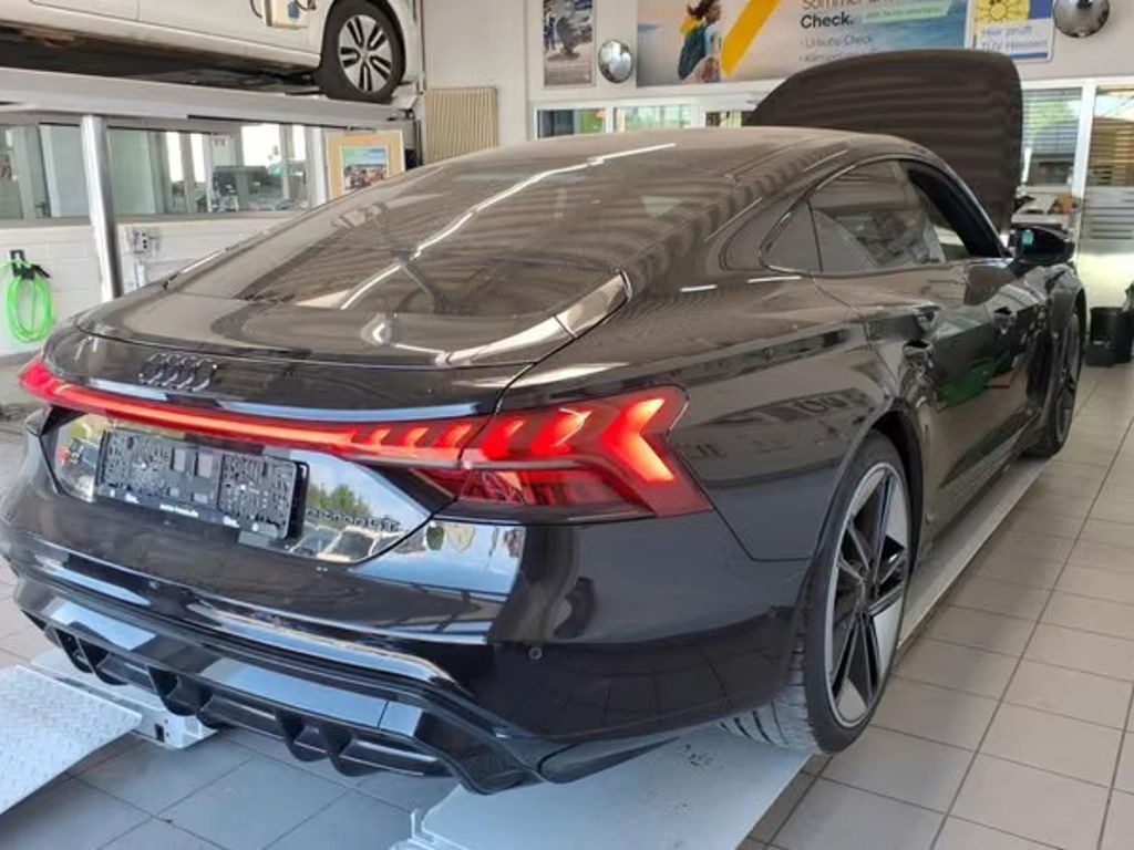 Audi RS e-tron GT