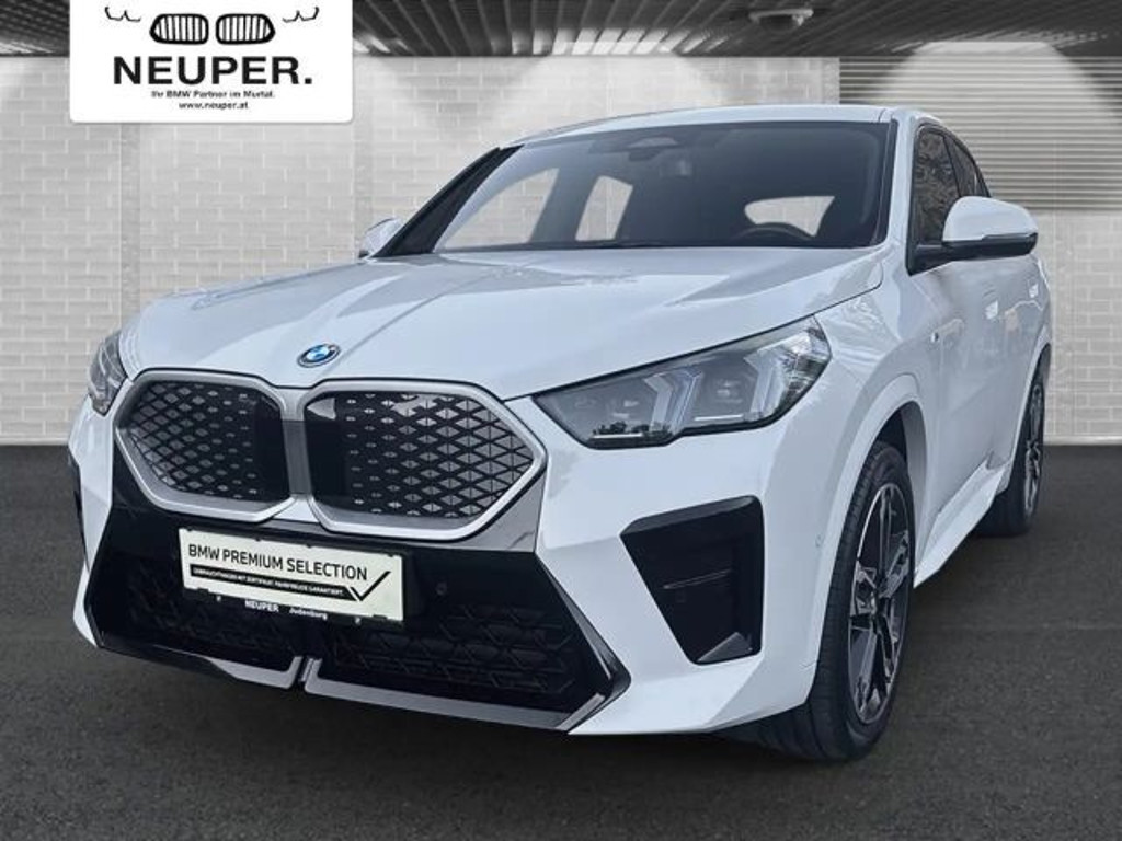 BMW iX2 eDrive20