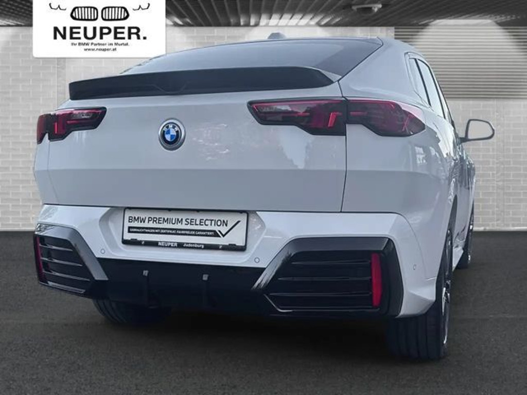 BMW iX2