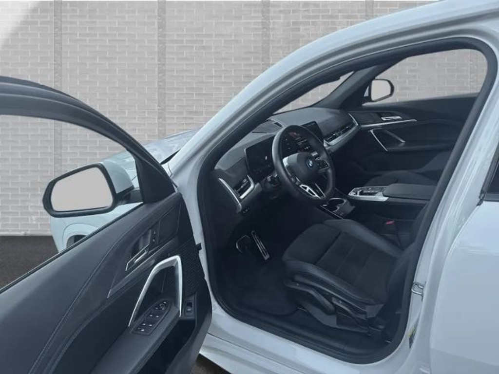 BMW iX2