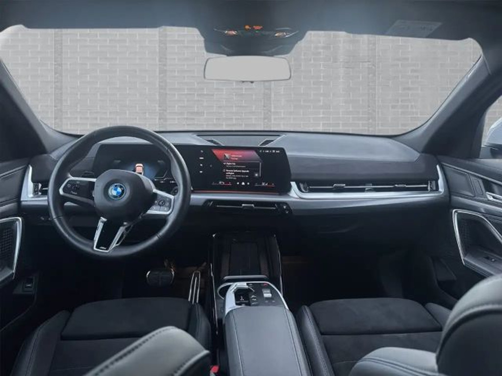 BMW iX2