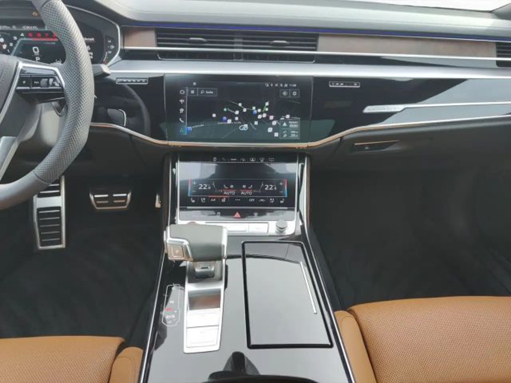 Audi S8
