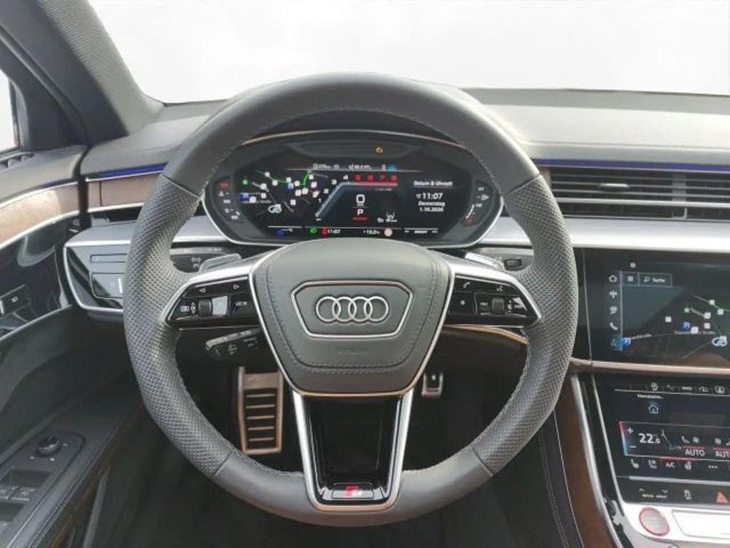 Audi S8