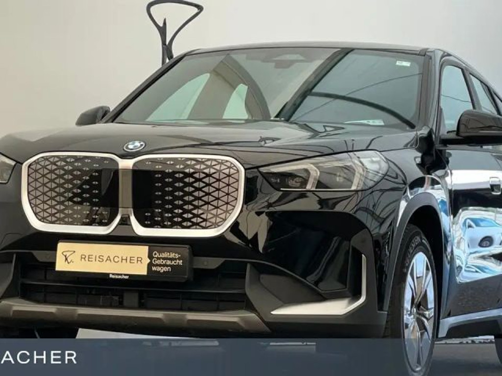 BMW iX1 xDrive30