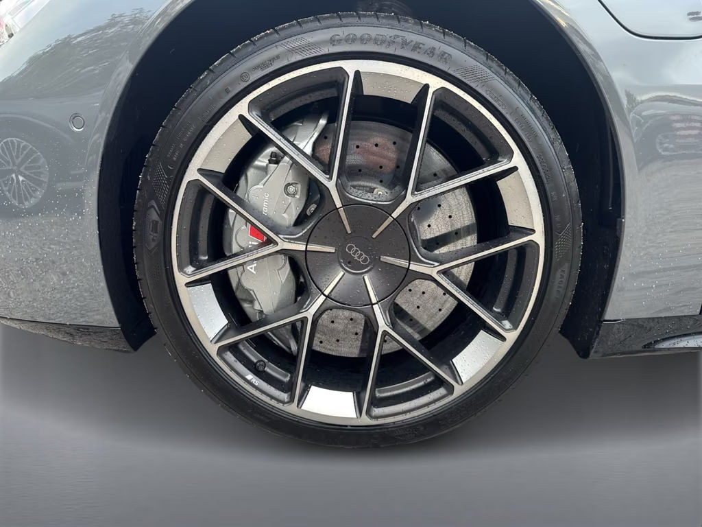 Audi RS e-tron GT