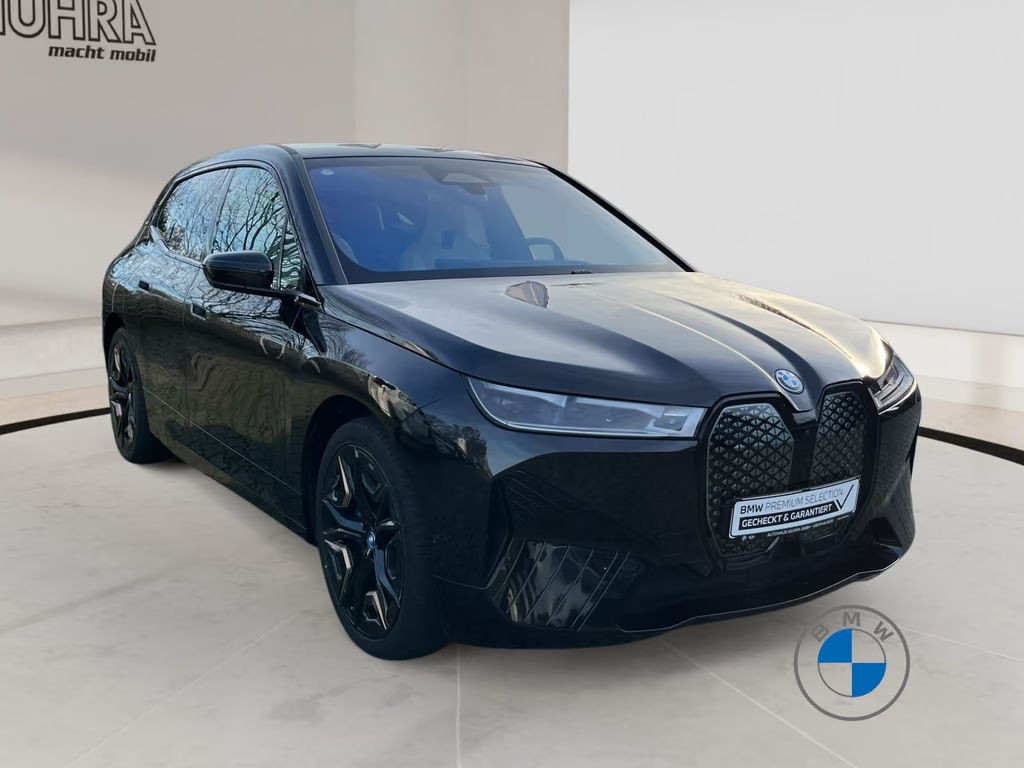 BMW iX