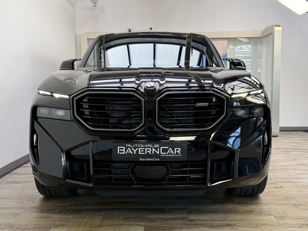 BMW XM