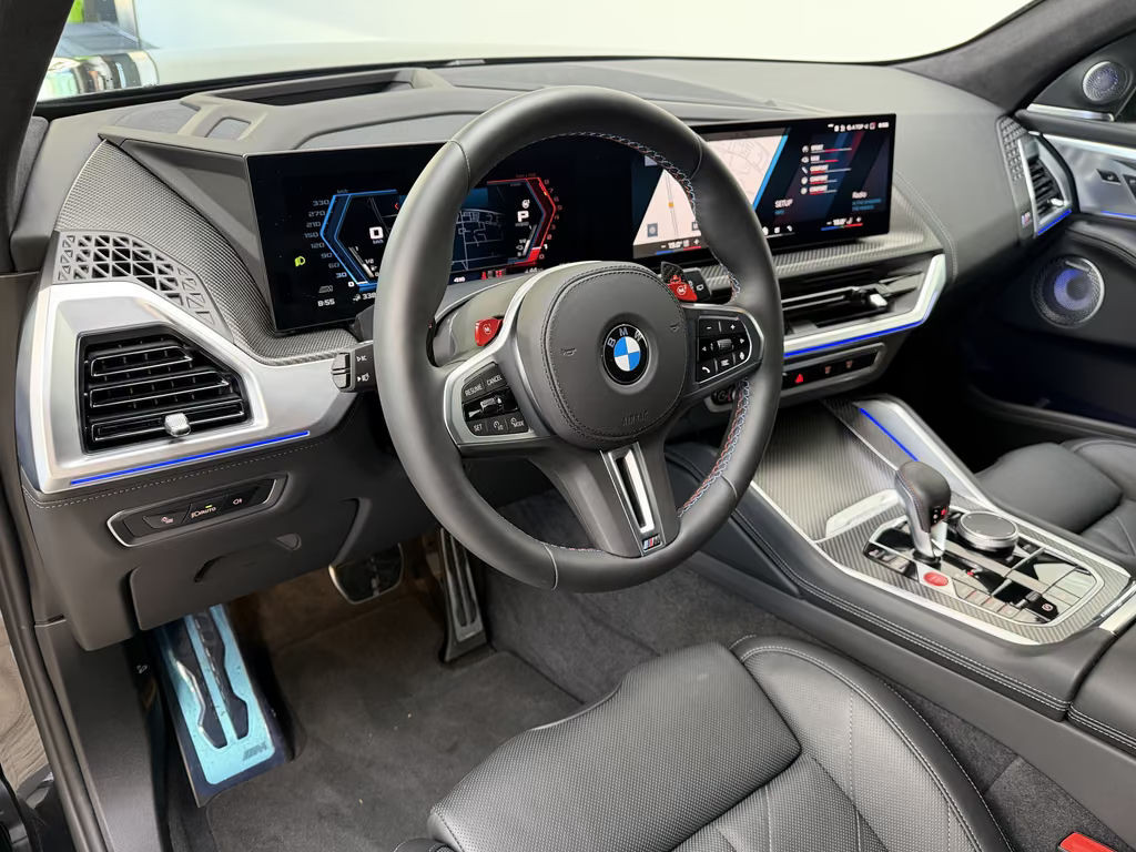 BMW XM