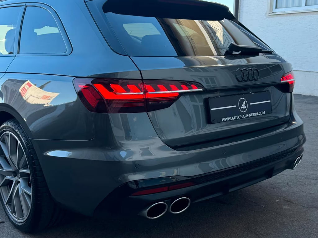 Audi S4