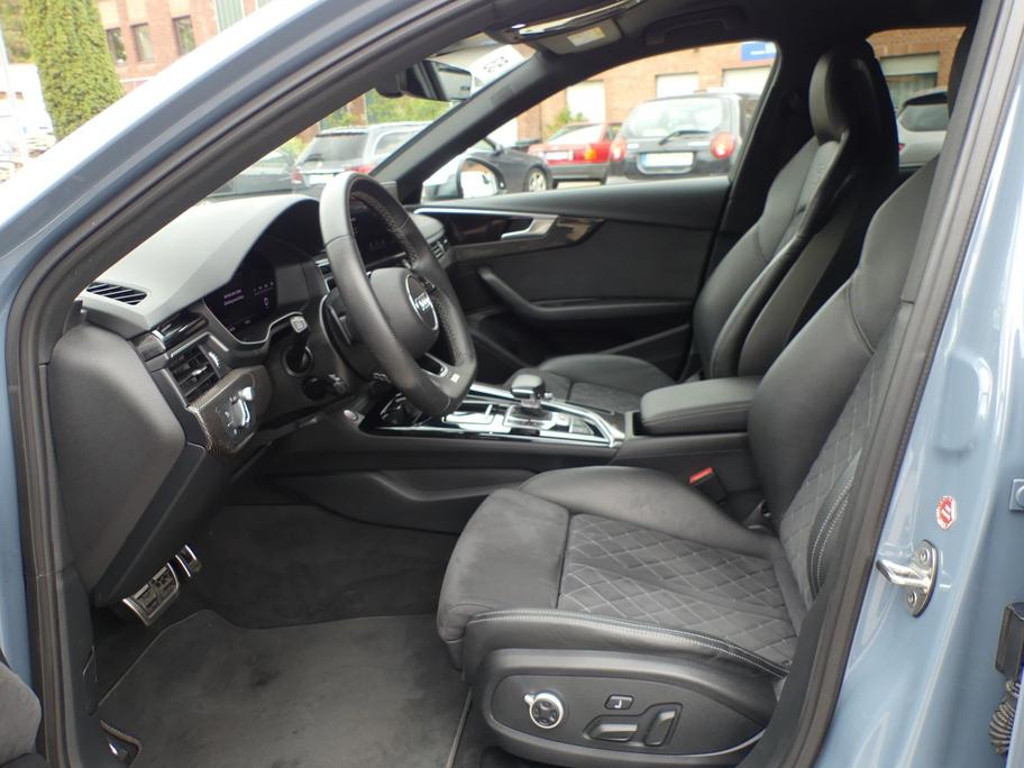 Audi S4