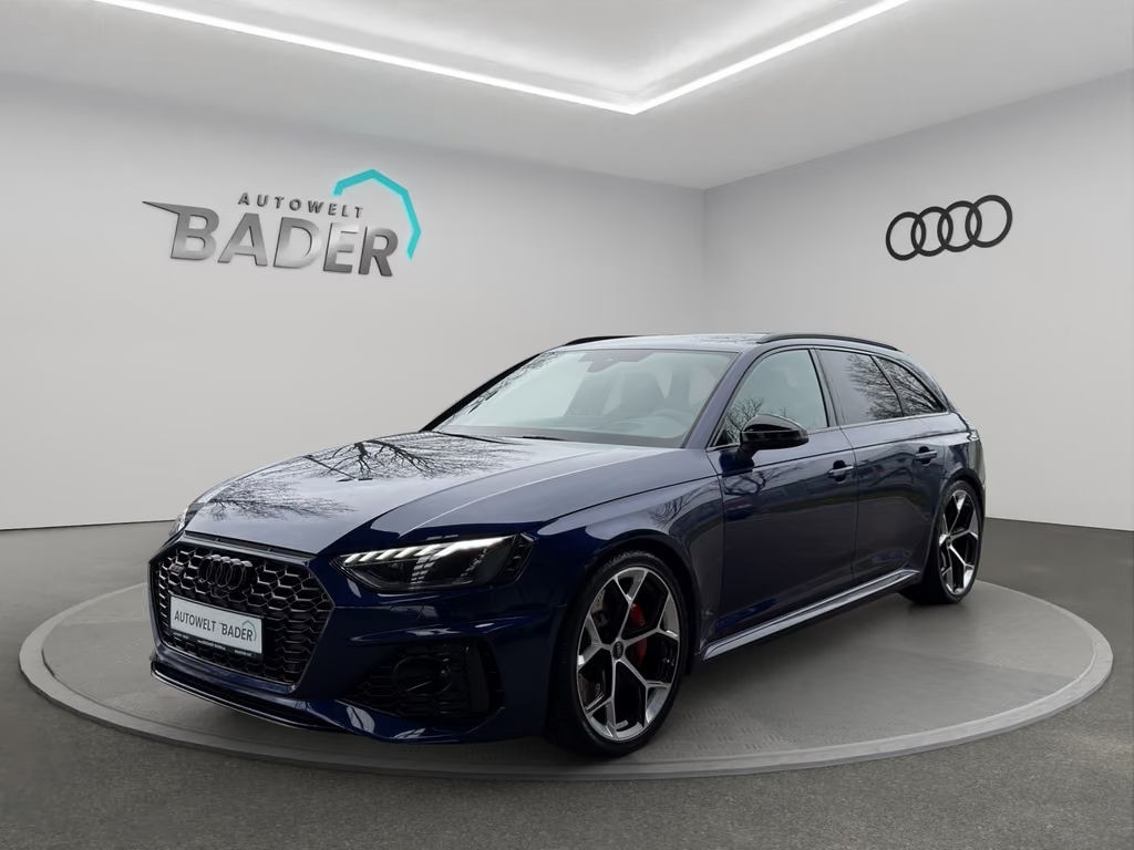 Audi RS4 Avant Quattro Competition