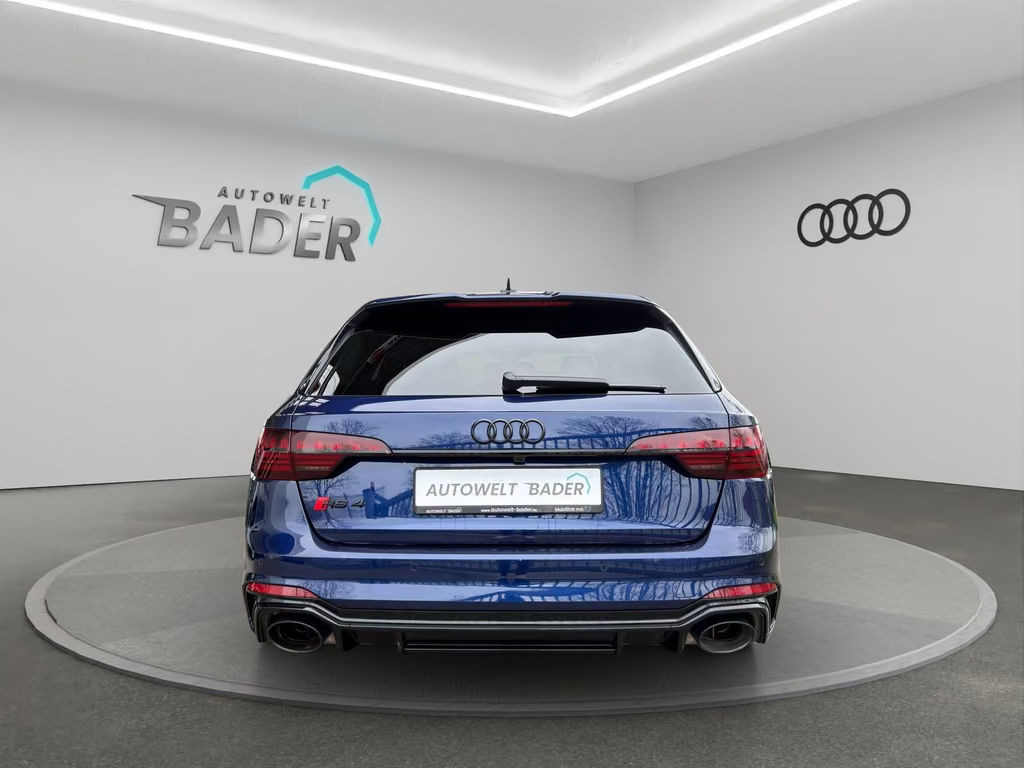 Audi RS4
