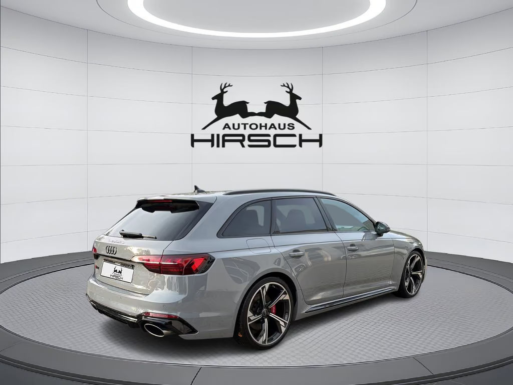 Audi RS4