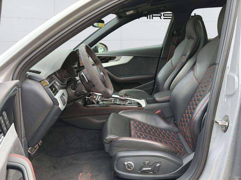 Audi RS4