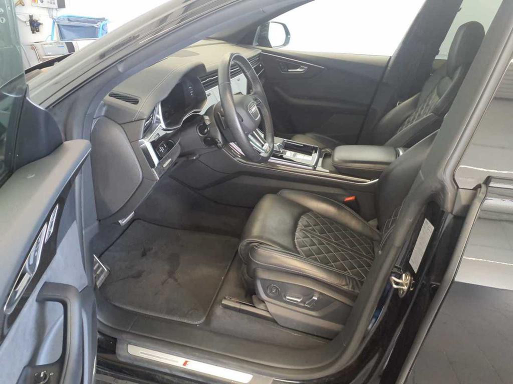 Audi SQ8