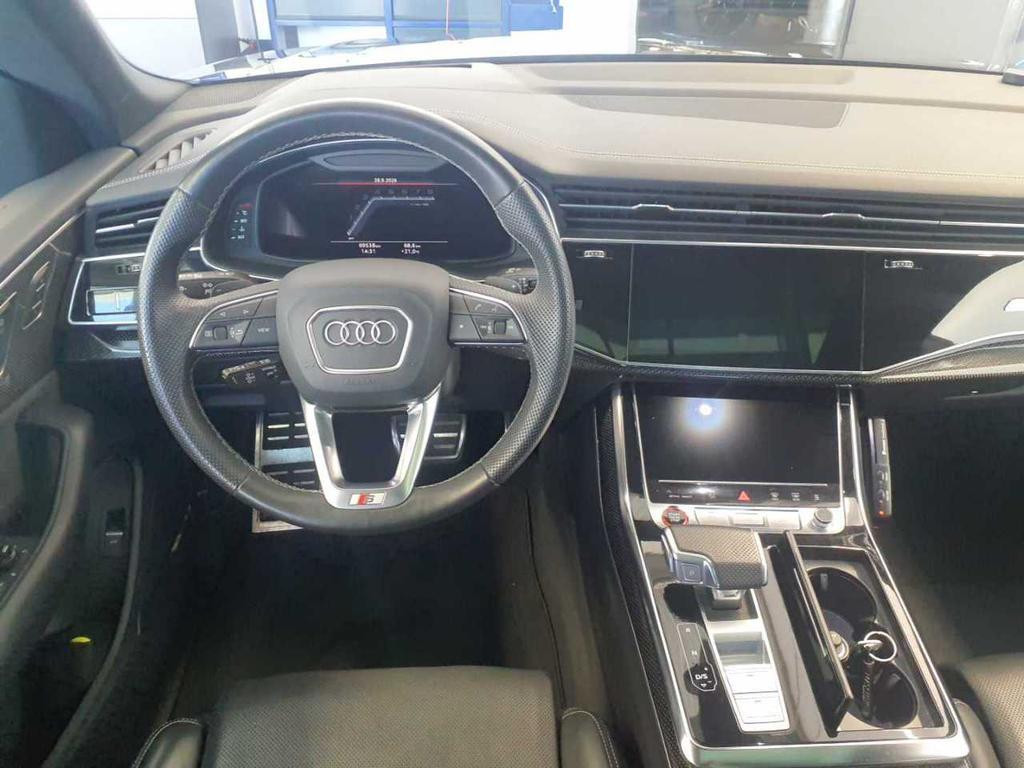 Audi SQ8