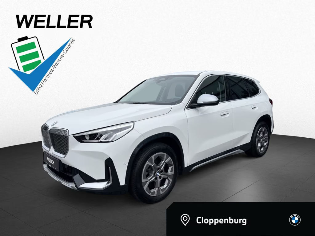 BMW iX1 xDr30 Live+ LED AHK PaAss SHZ SpoSI MEM 18
